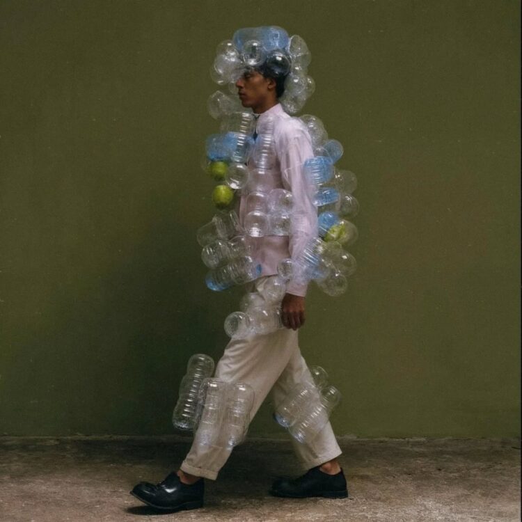 Plastic becoming 09