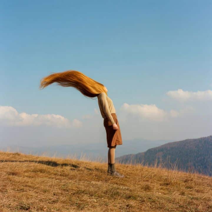 Suspended Movement 07