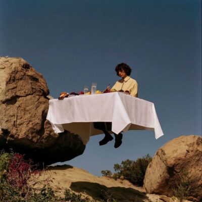 The impossible table 07