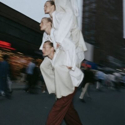 Collective Motion 08